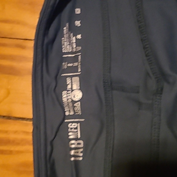 IAB shorts - Picture 2 of 2